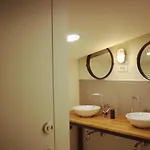 Albergue Garage