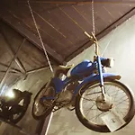 Garage Albergue